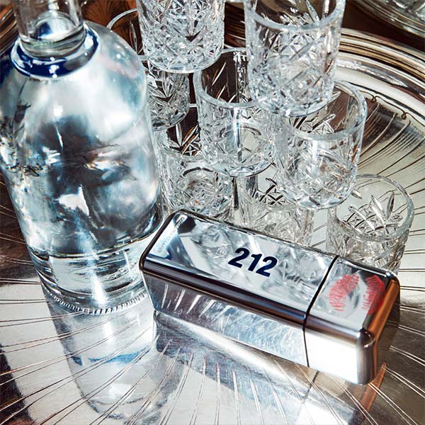 Carolina Herrera 212 Vip Men