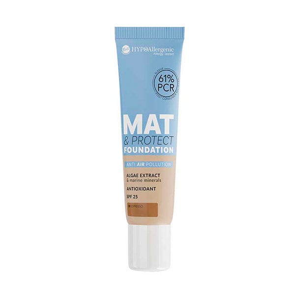 Mat & Protect Foundation SPF 26